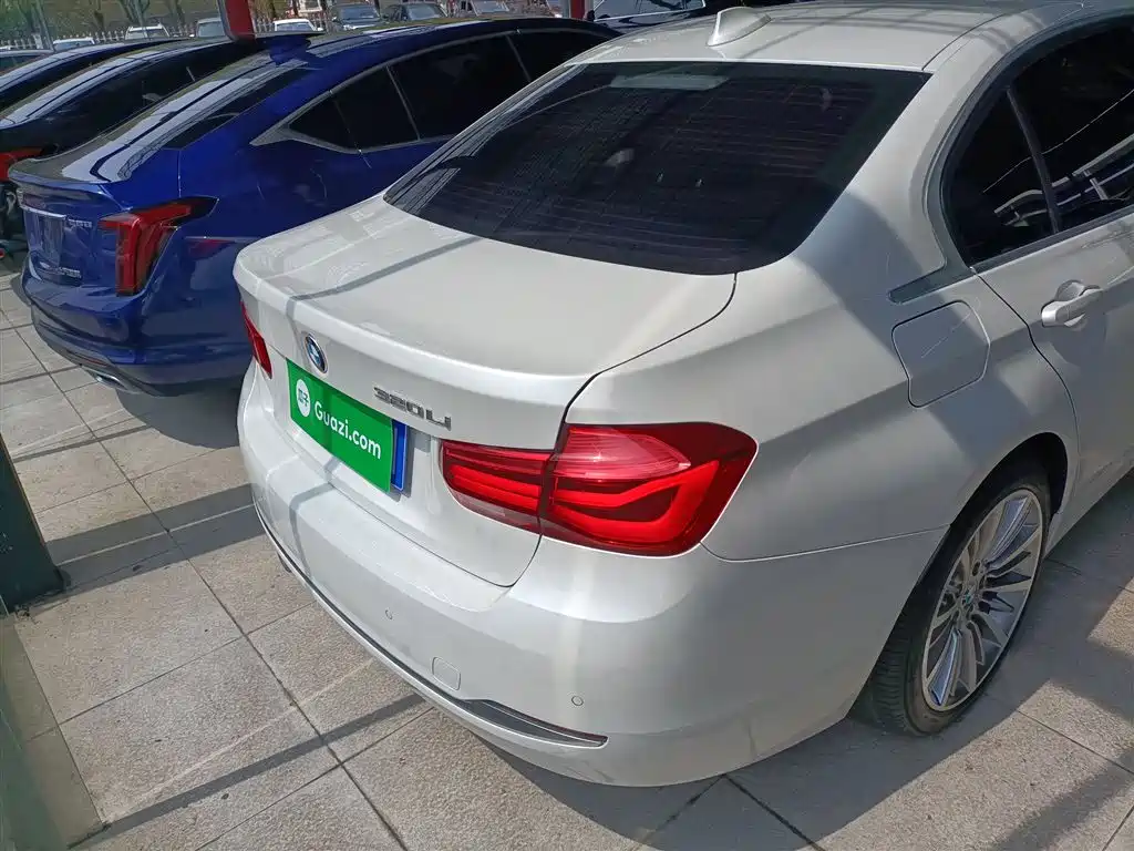 BMW 3 Series 2019 320Li Fashion Type фото 4