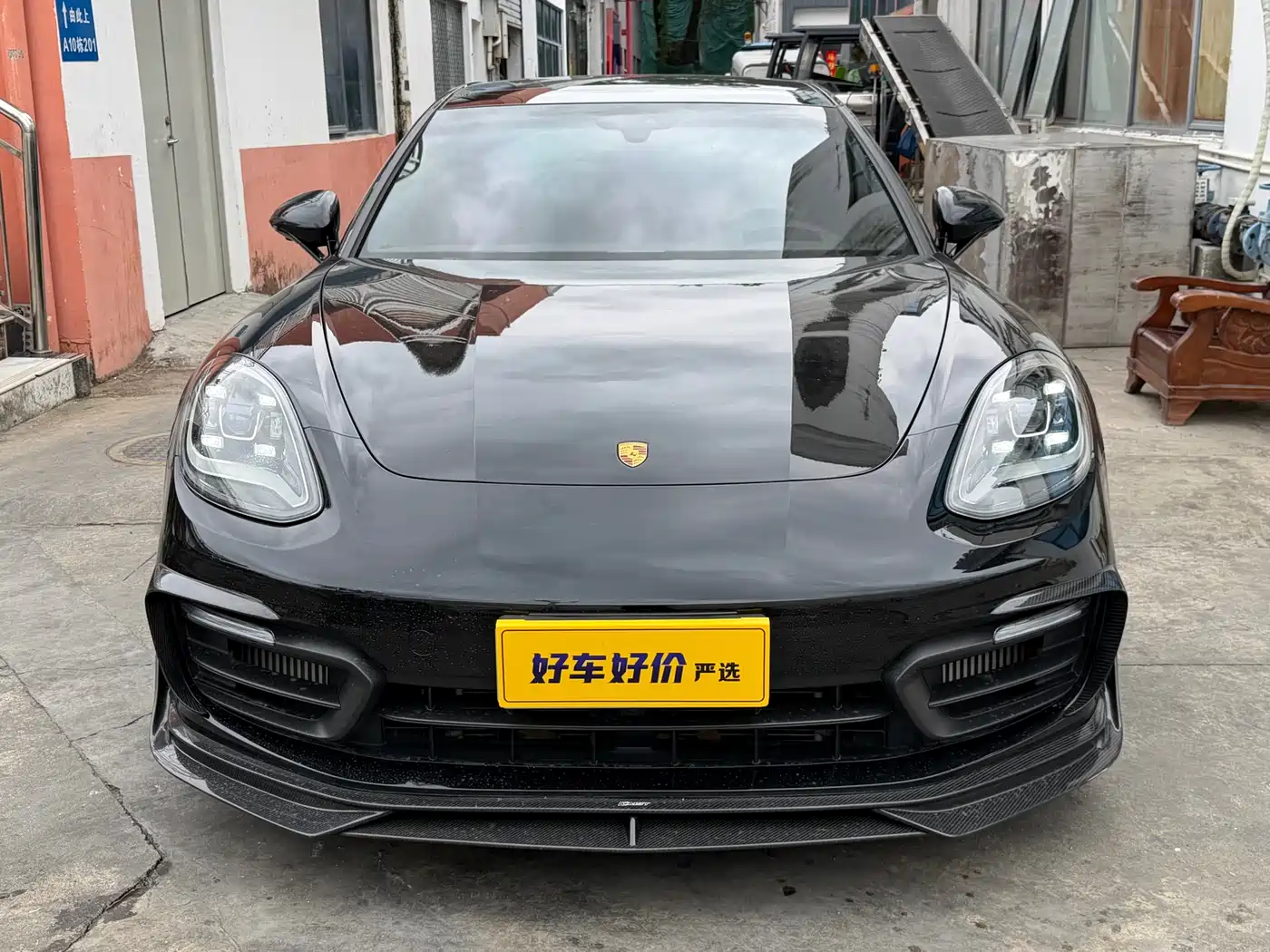 PORSCHE PANAMERA