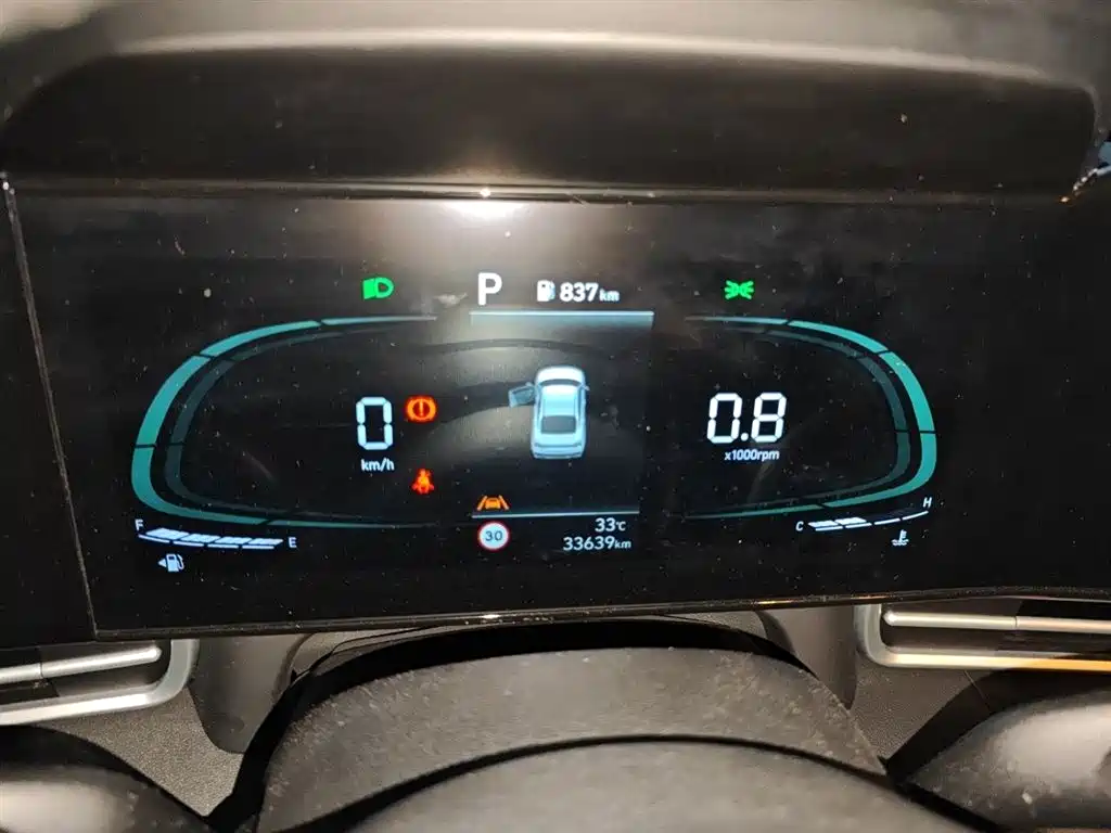 Hyundai Elantra 2023 Model 1.5L CVT LUX Premium Edition фото 8