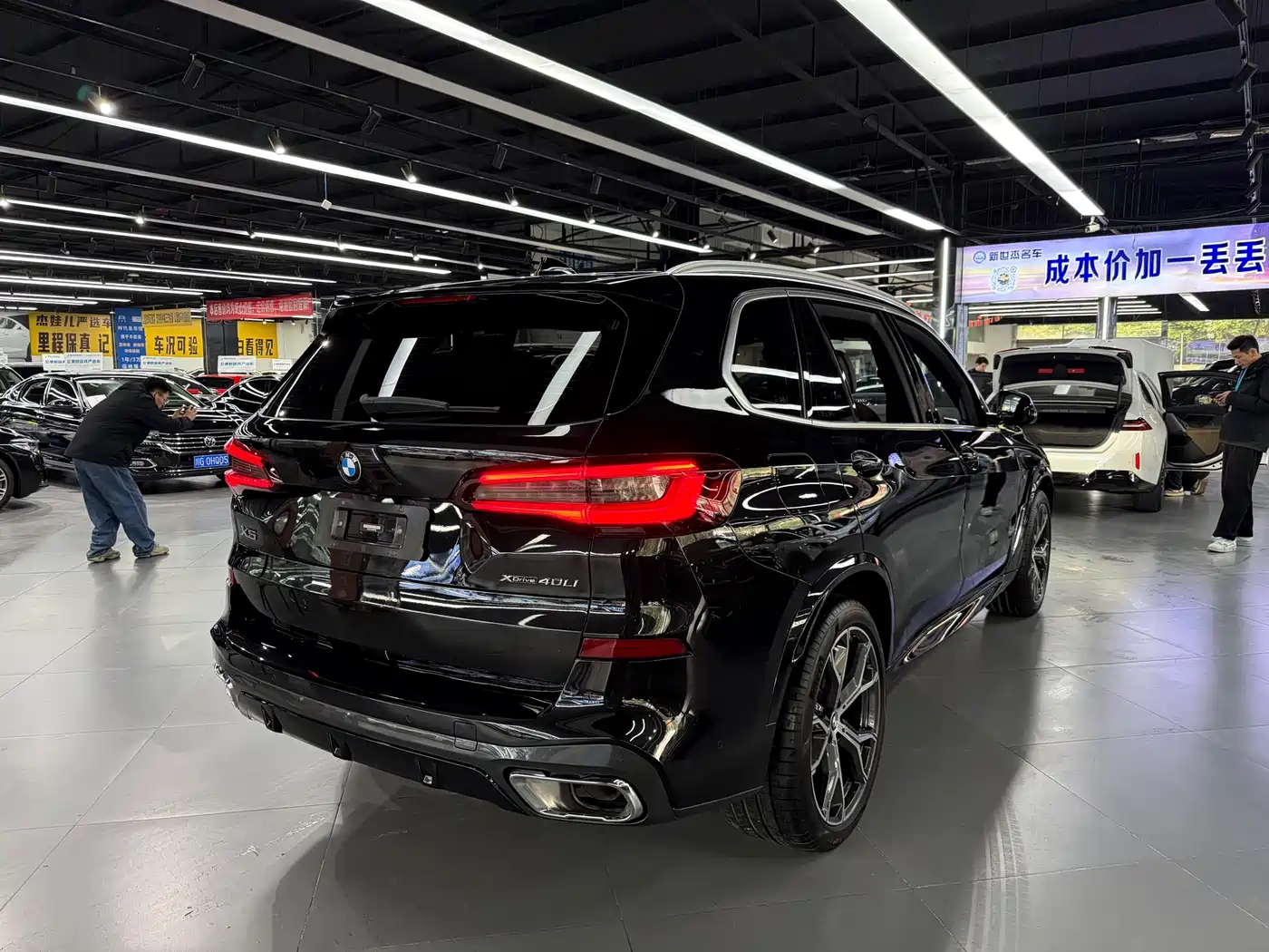 BMW X5 2022 Facelift xDrive 40Li M Sport Package фото 14