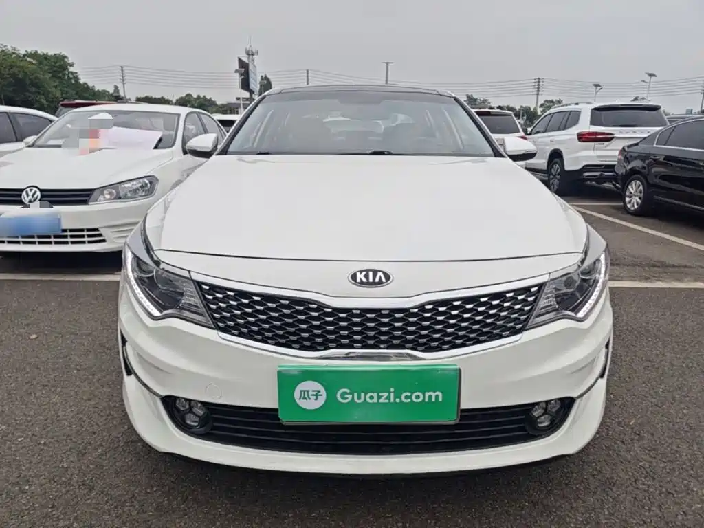 Фото 3 - Kia K5