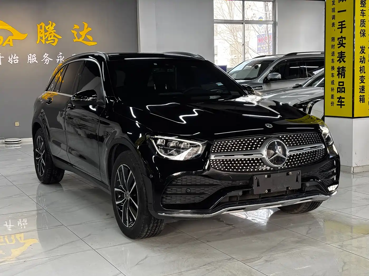 MERCEDES-BENZ GLC