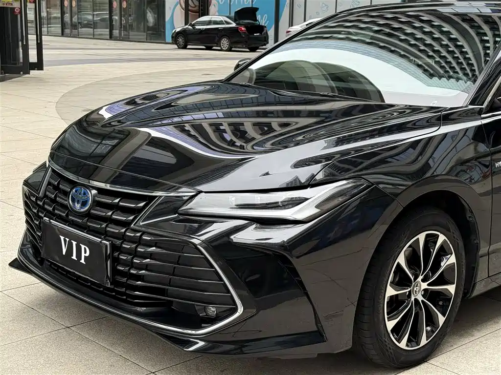 Toyota Avalon 2022 Hybrid 2.5L Luxury Edition фото 7