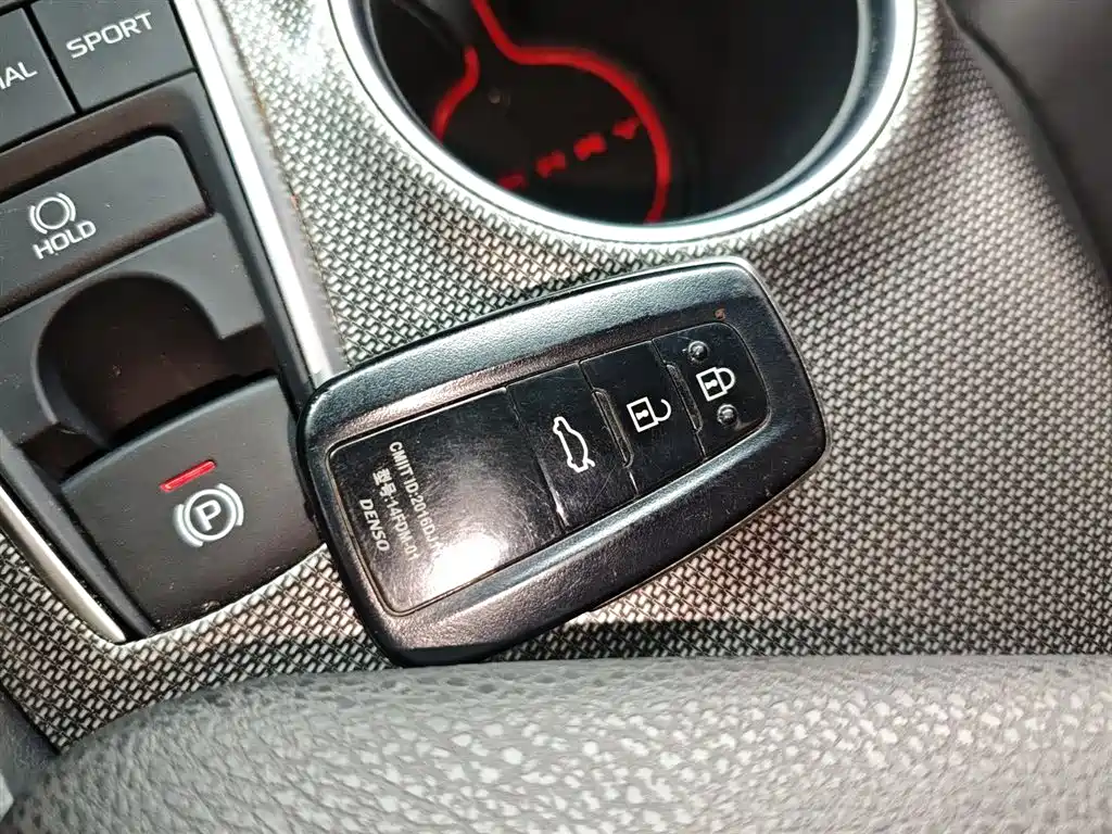 Toyota Camry 2021 2.5S Feng Shang Edition фото 9