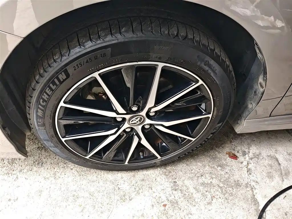 Toyota Camry 2021 2.5S Feng Shang Edition фото 23