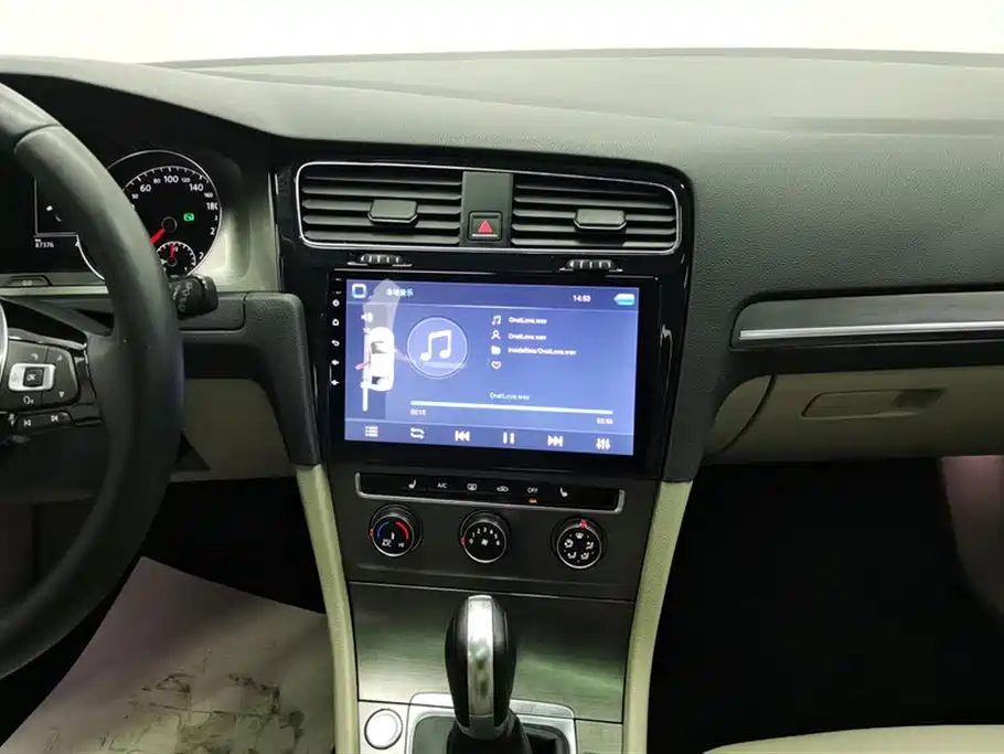 Volkswagen Golf 2015 1.4TSI Automatic Luxury фото 13