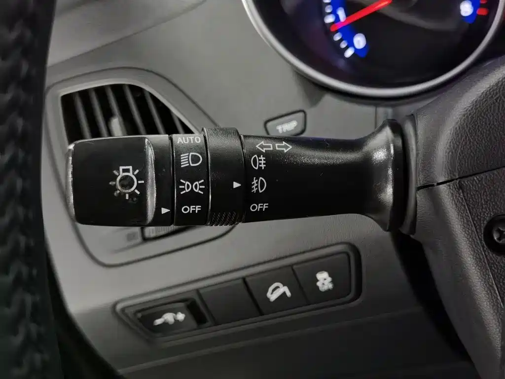 Hyundai Beijing Hyundai ix35 2013 2.0L Auto 2WD Smart GLS China IV фото 21