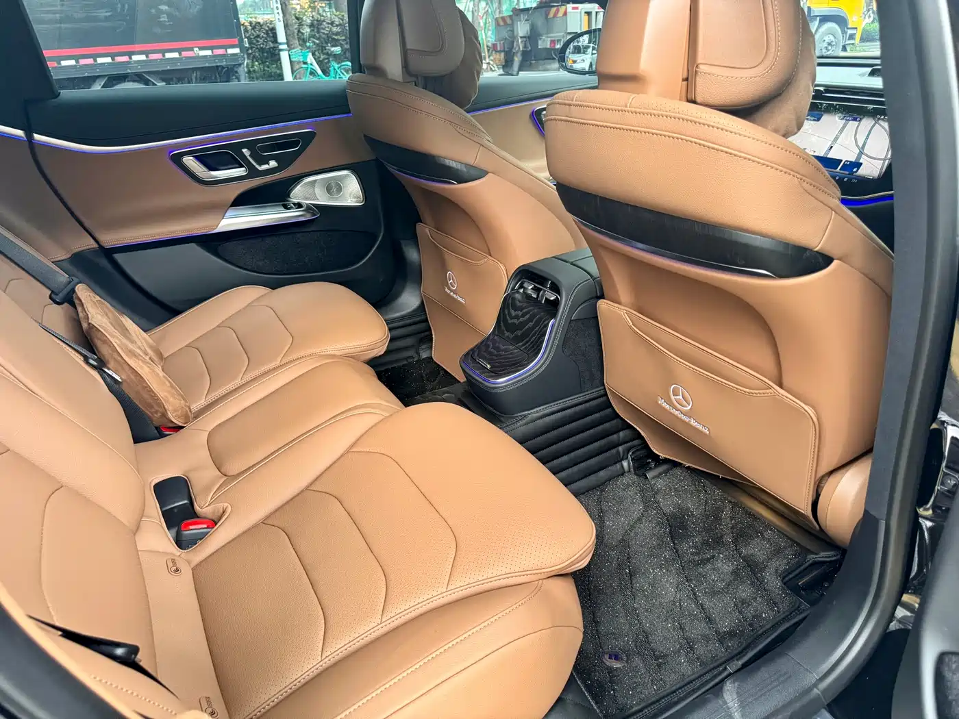 Mercedes-Benz E-Class 2025 Facelift E 300 L Luxury Sport фото 8
