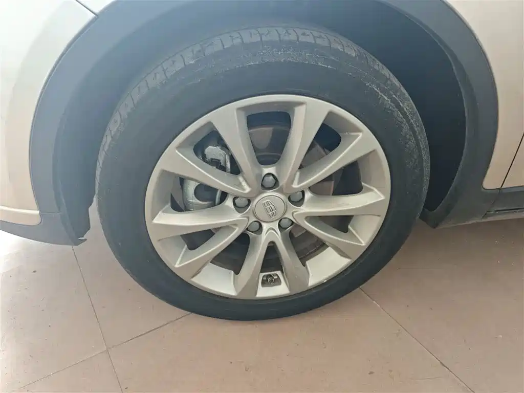 Photo 23 - Geely Emgrand GS