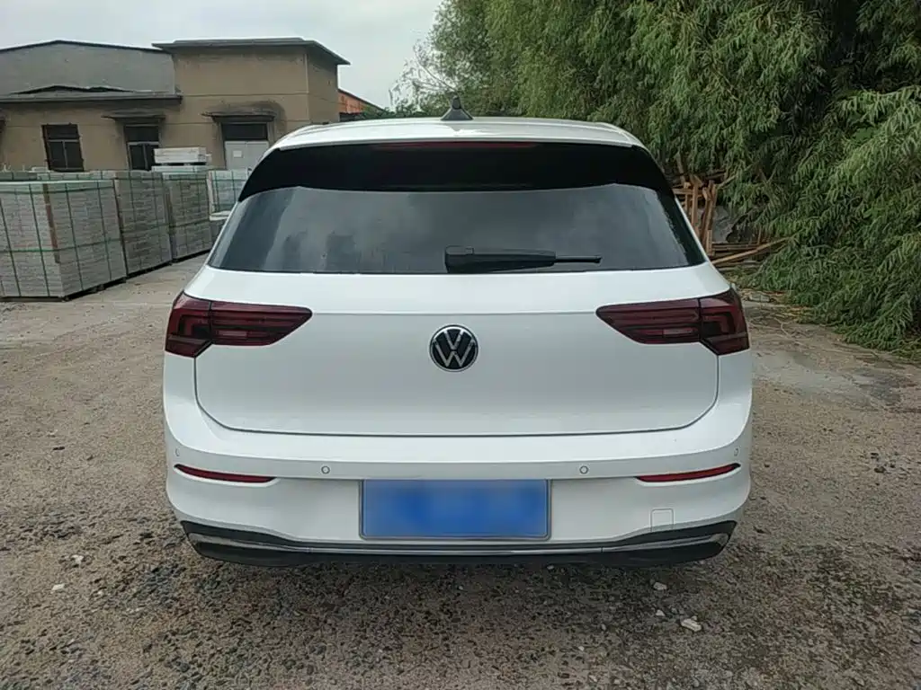Volkswagen Golf 2025 2025 Facelift 300TSI Pro