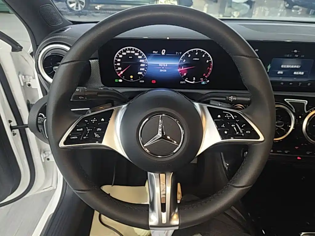 Photo 7 - Mercedes-Benz A-Class