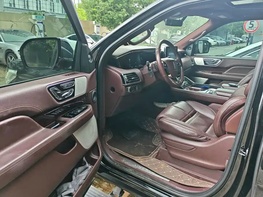 Lincoln Navigator 2022 2020 3.5T Long Wheelbase Presidential Edition