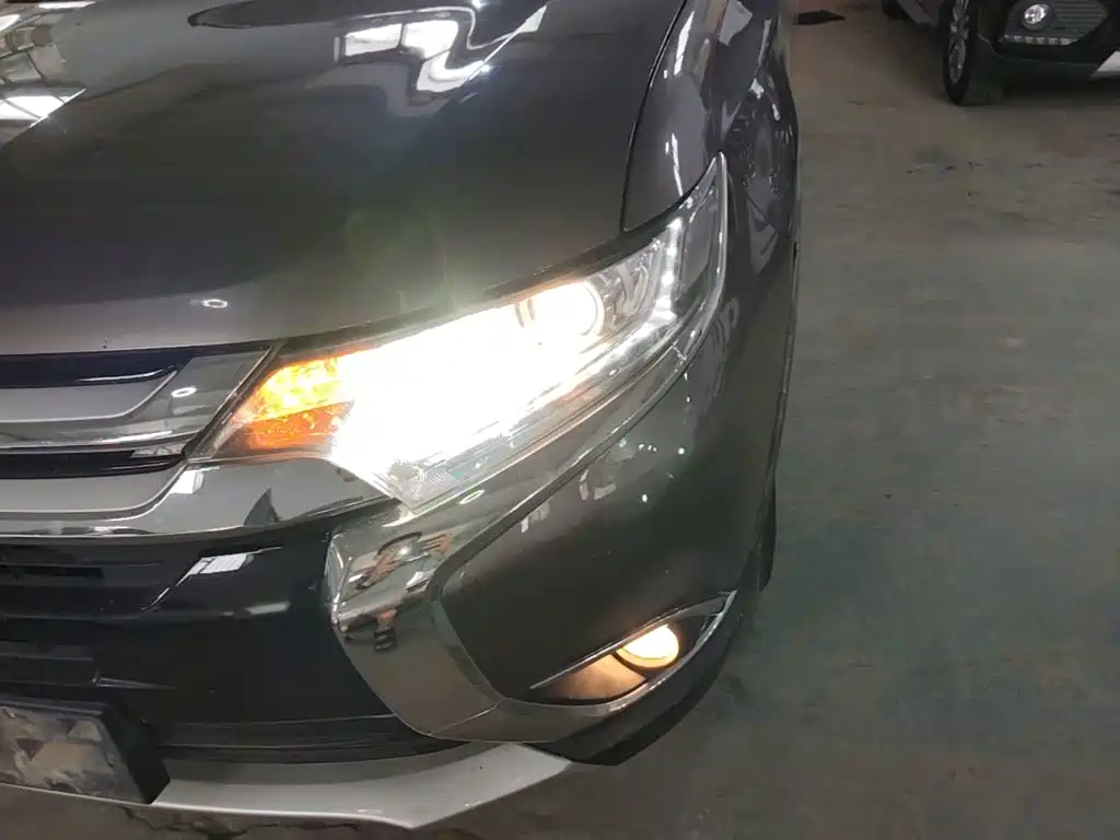 Mitsubishi Outlander 2017 2017 2.0L 2WD Glory 5-seater