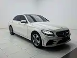 Photo 3 - Mercedes-Benz C-Class