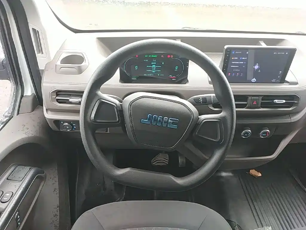 Jiangling E-Fushun 2025 2025 Clear Window Version 53.58kWh Medium Wheelbase Medium Roof
