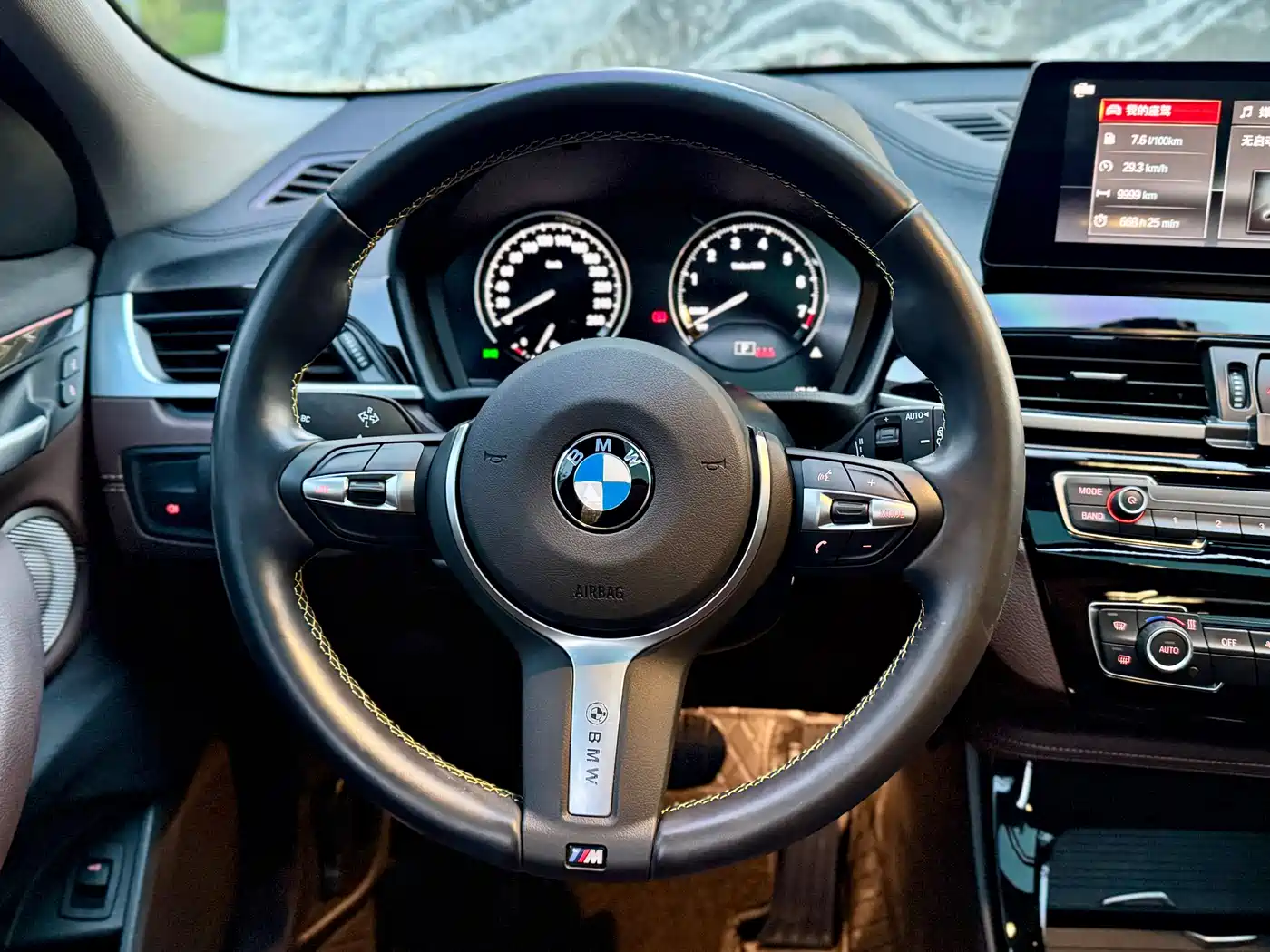 BMW X2 2023 sDrive25i M Sport Shadow Edition фото 6