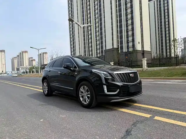 CADILLAC XT5