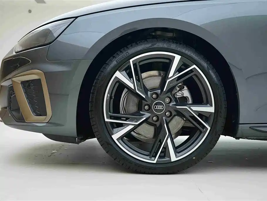 Audi A4L 2024 40 TFSI quattro RS Kit Speed Edition фото 15
