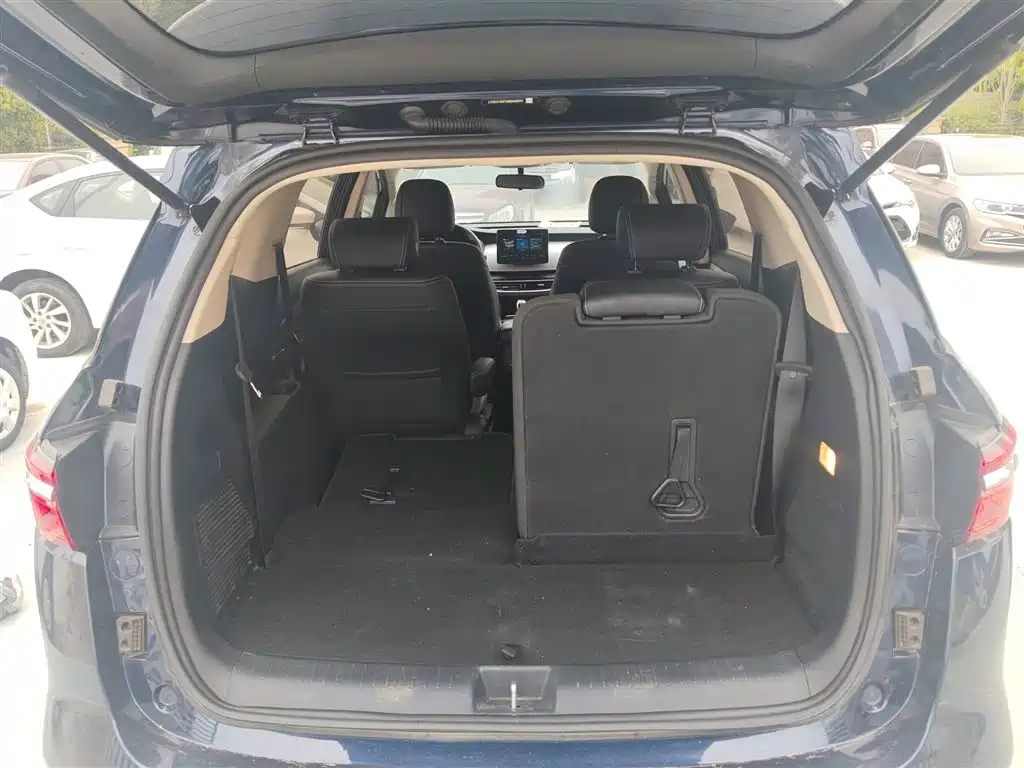 BYD Song MAX 2021 Upgrade 1.5T Automatic Luxury Edition 6-Seater фото 19