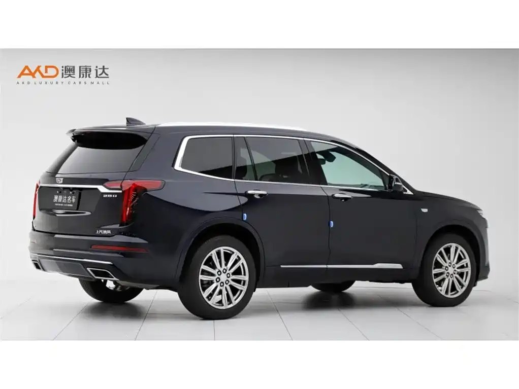 CADILLAC XT6