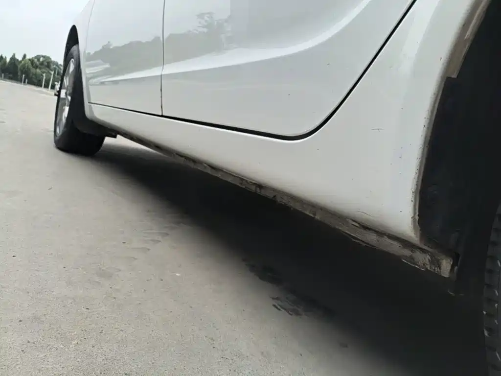 Фото 22 - Geely Vision