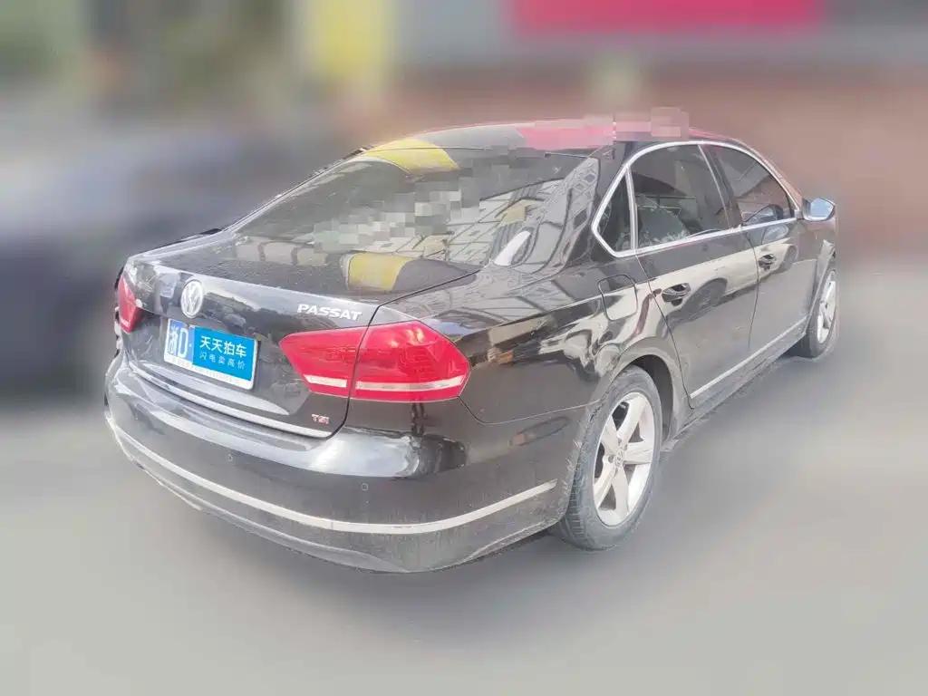 Volkswagen Passat 2012 2011 2.0TSI DSG Royal Edition