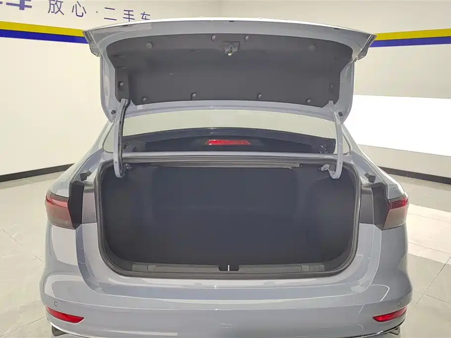 GEELY AUTOMOBILE EMGRAND