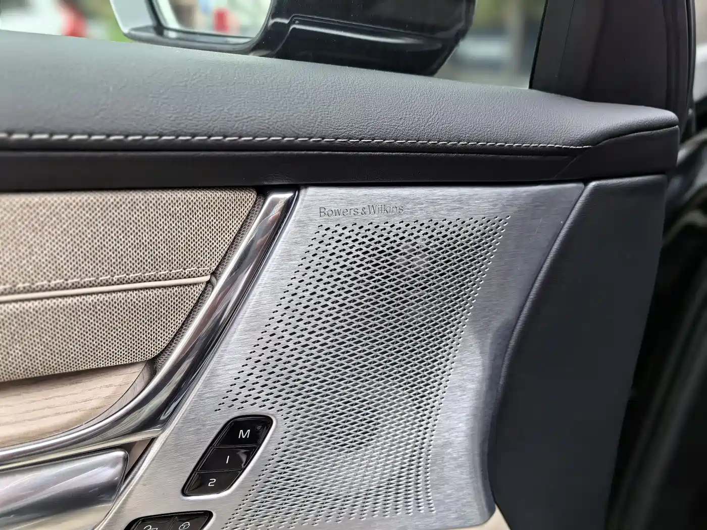 VOLVO S90 PLUG IN HYBRID