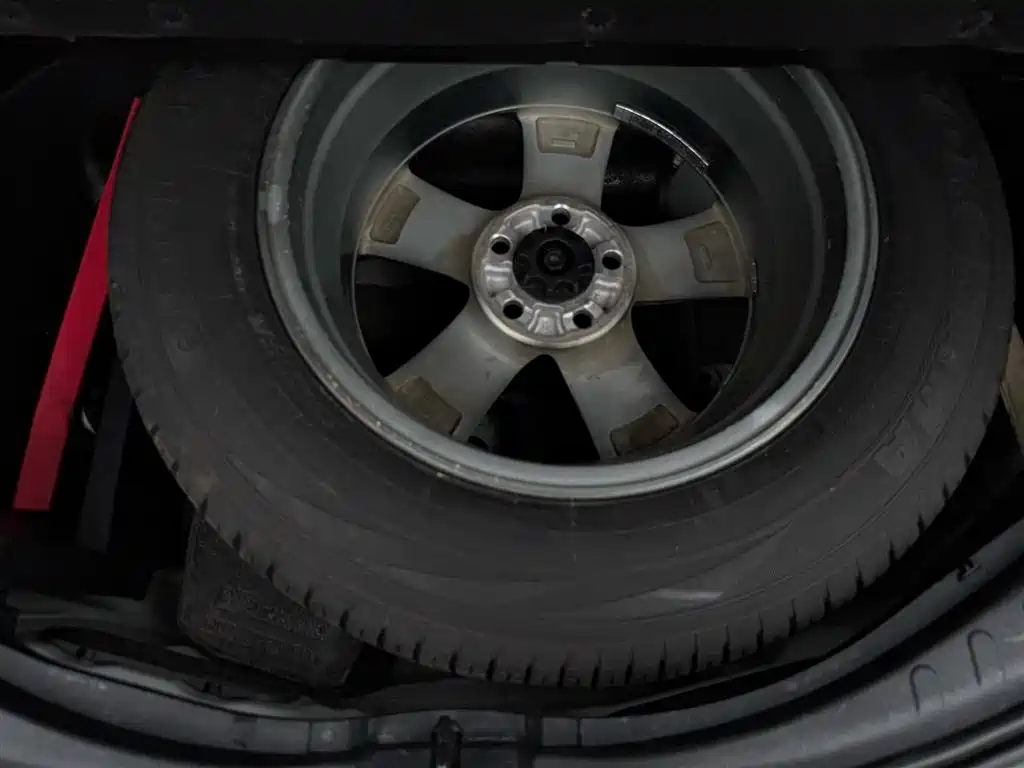 Toyota RAV4 Rongfang 2015 2.0L CVT 2WD Trend Edition фото 15