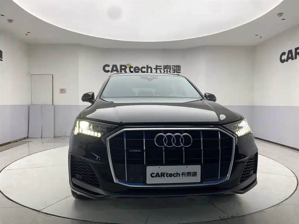 Audi Q7 2020 55 TFSI quattro S line Sport фото 3