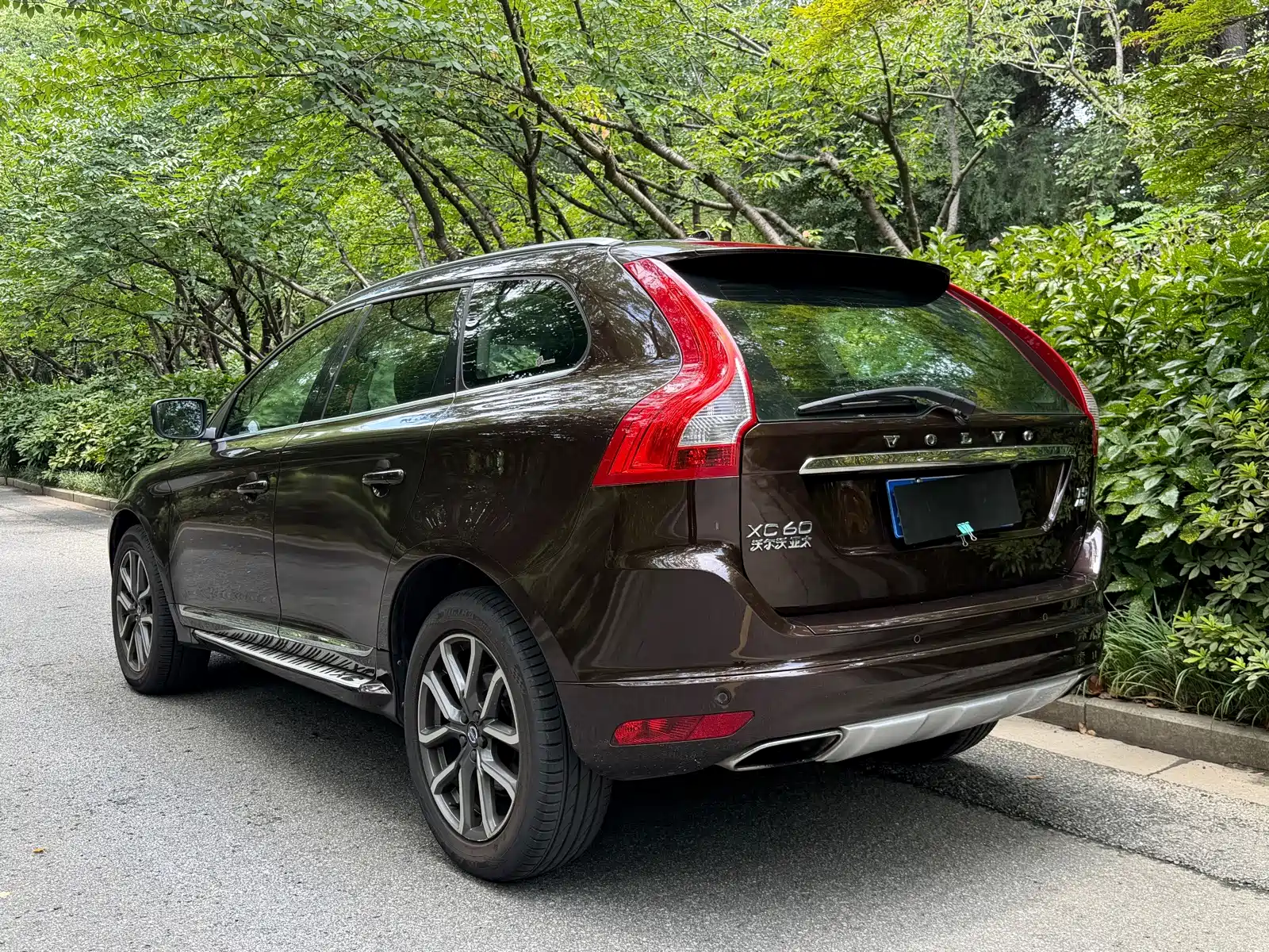 Фото 17 - Volvo XC60