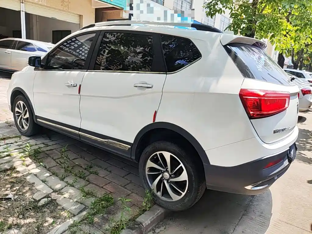 Baojun 560 2017 2017 1.5T DCT Premium Model