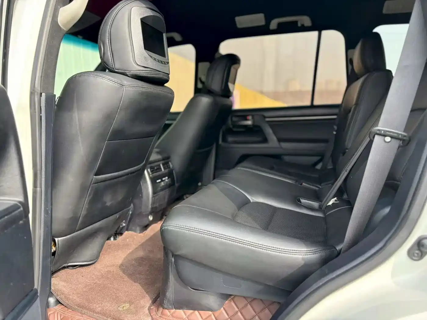 Toyota Land Cruiser (Import) 2016 2015 4.6L V8 Middle East Limited Edition