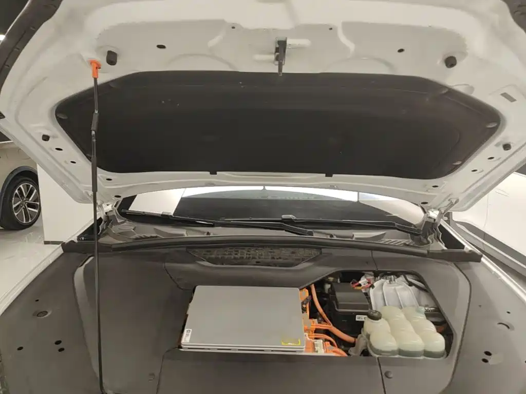 Фото 20 - NIO ES6
