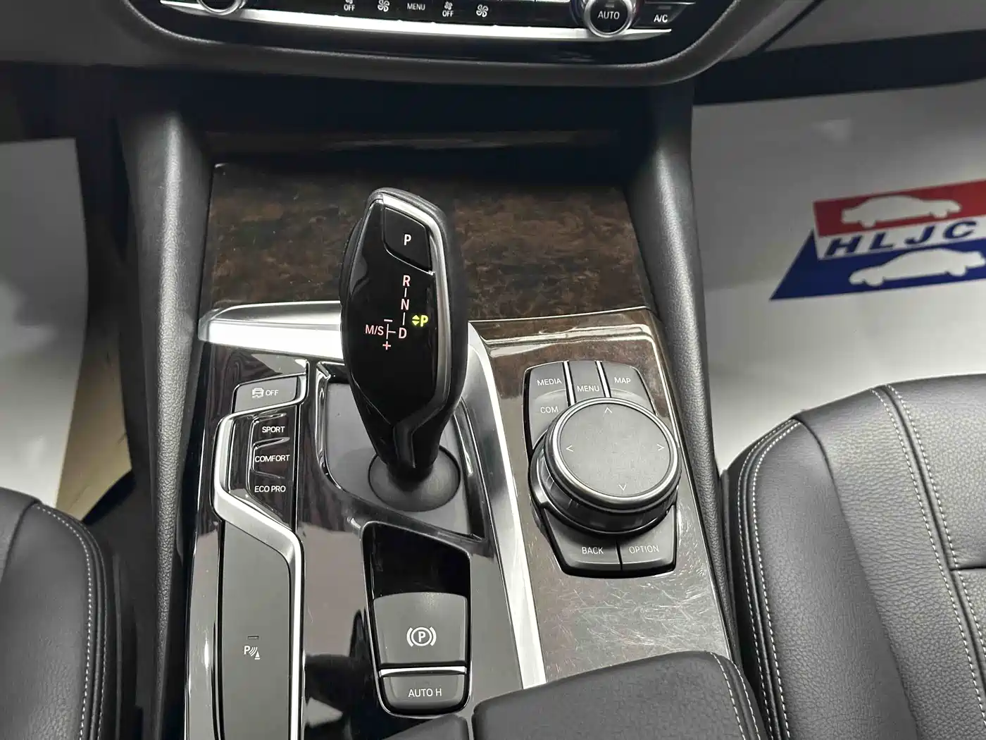 BMW 5 Series 2018 528Li Launch Special Edition фото 14