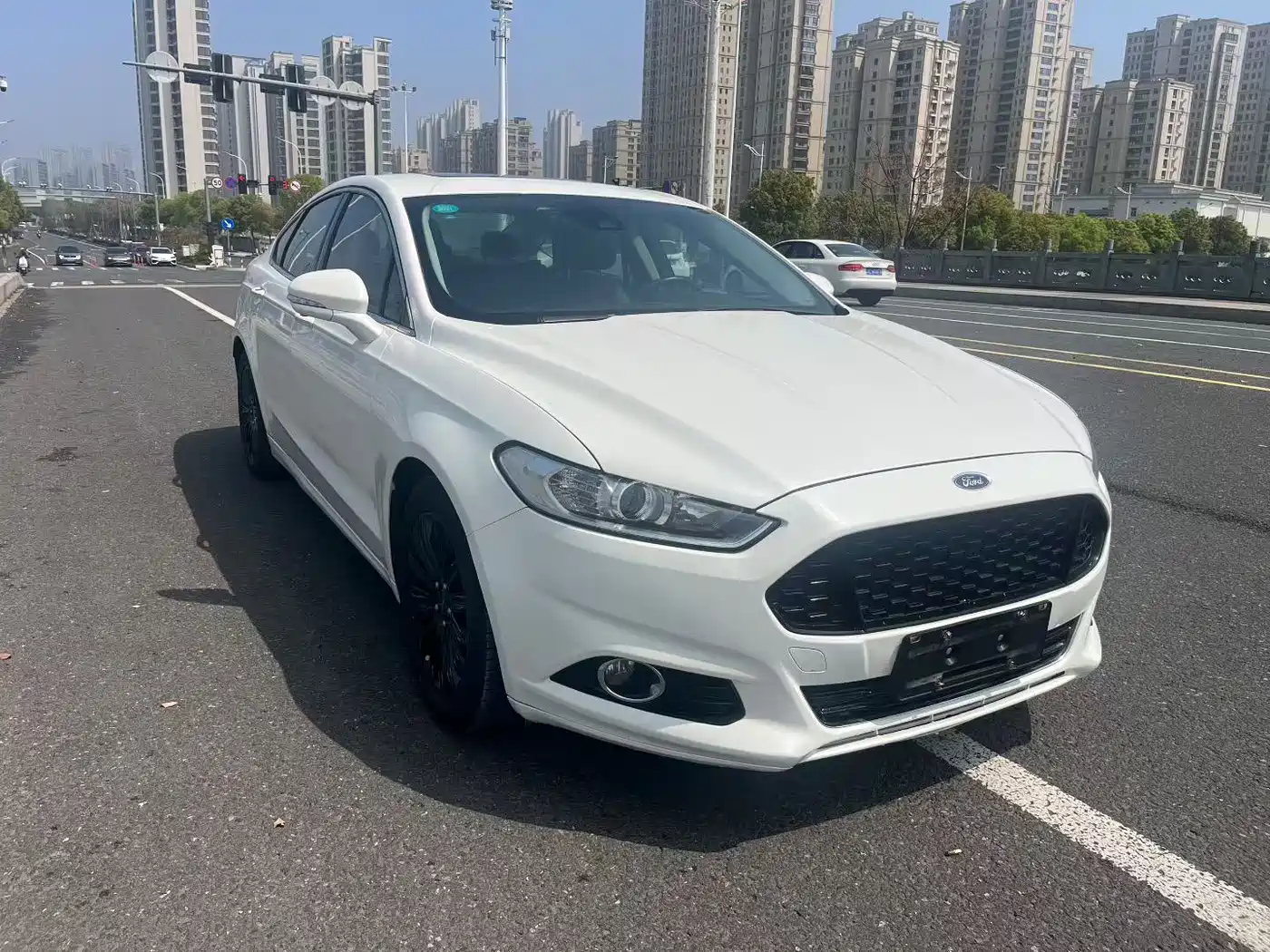 FORD MONDEO