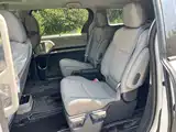 Photo 13 - Toyota Sienna