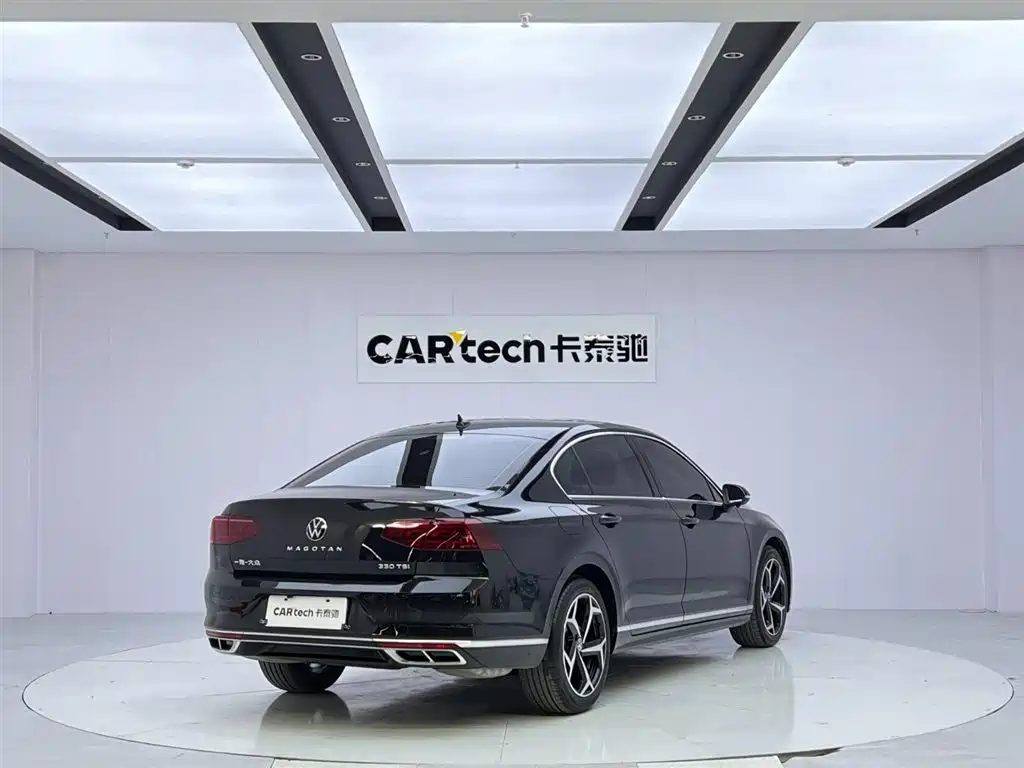 Volkswagen Magotan 2023 2 Million Units Anniversary Edition 330TSI DSG Leading Type фото 5