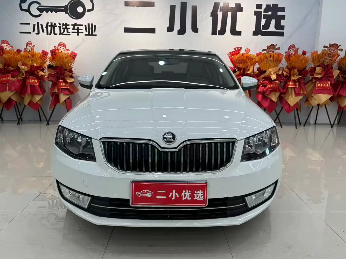 Škoda Octavia 2016 1.6L Automatic Smart Edition фото 2