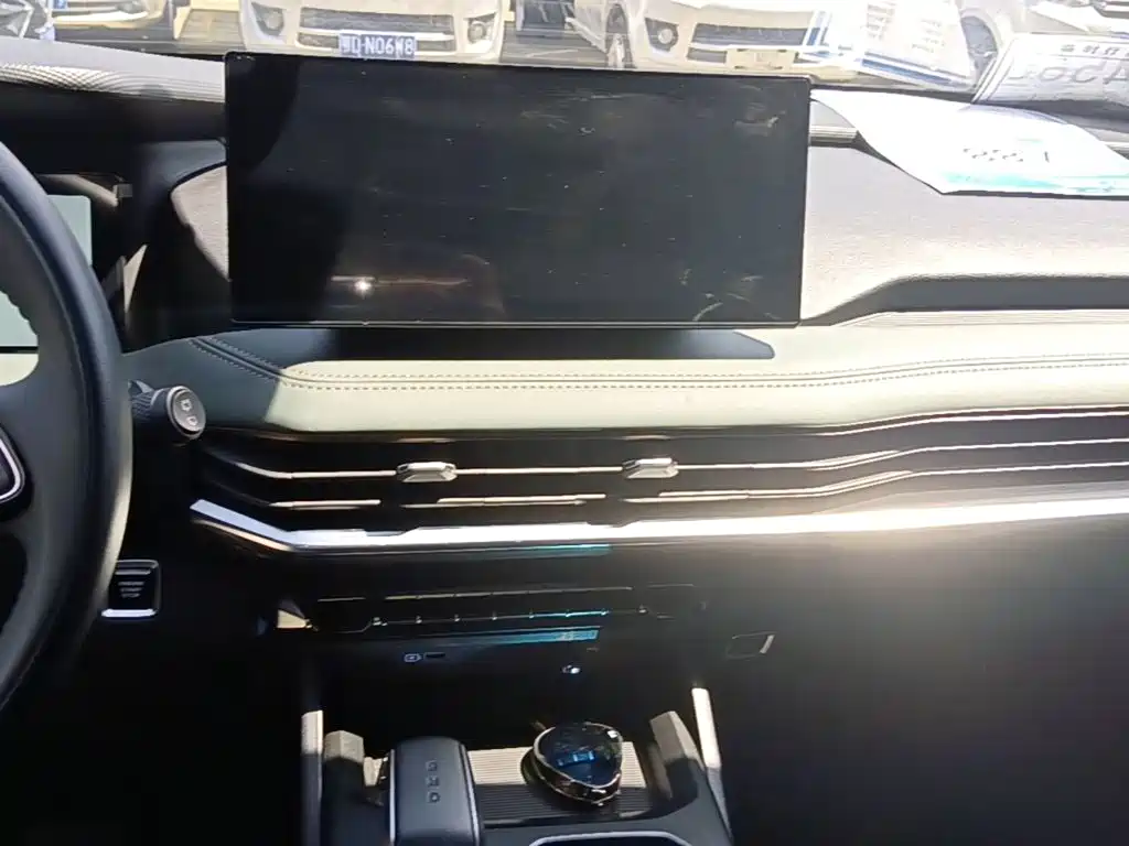 Geely Haoyue L 2024 2023 Model 2.0T DCT Luxury
