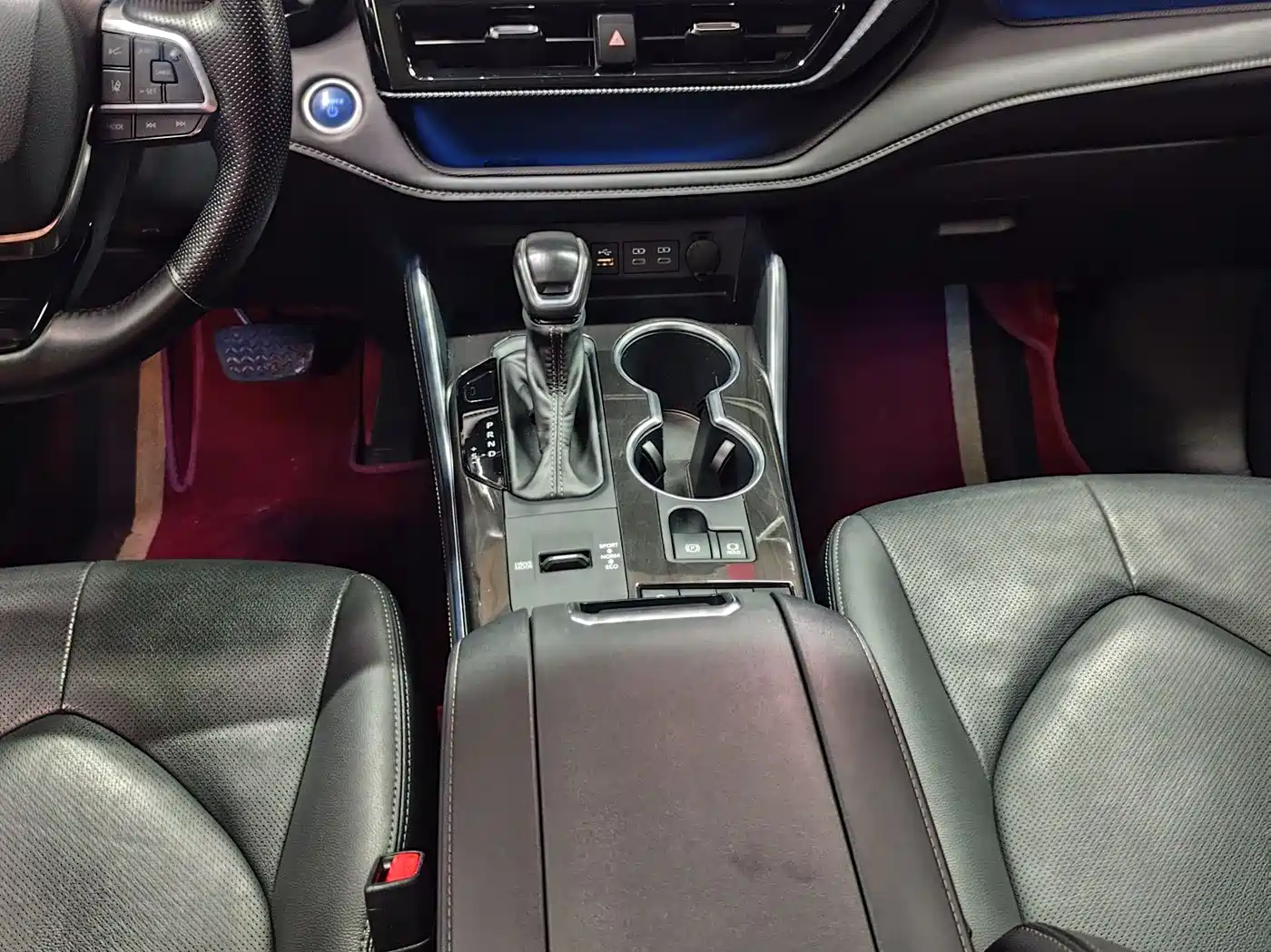 Toyota Crown Kluger 2022 2.5L HEV 4WD Flagship Edition фото 12