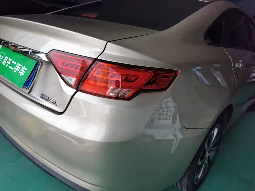صورة 8 - Geely Emgrand GL