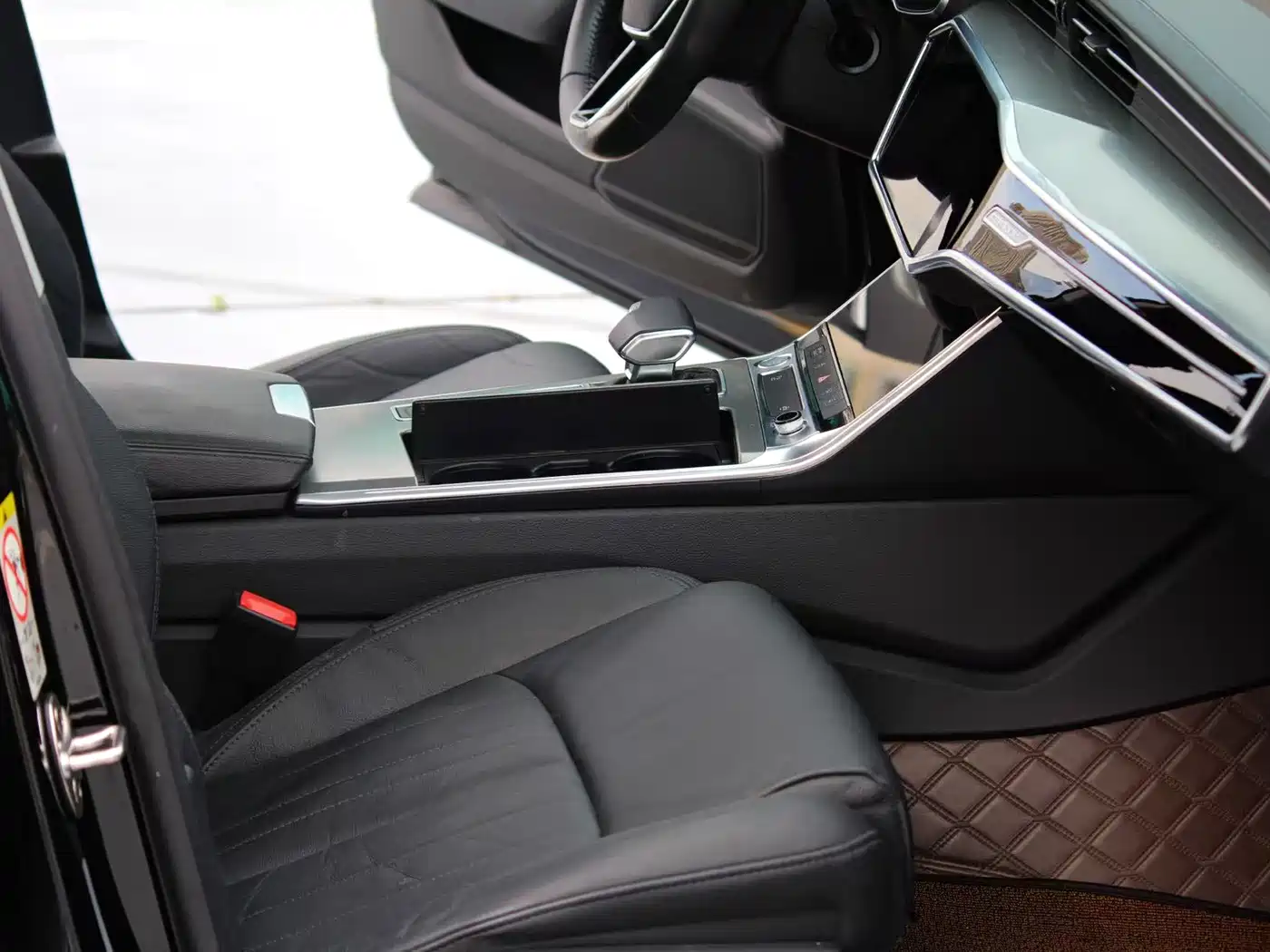 Audi A6L 2020 40 TFSI Luxury Elegance фото 7