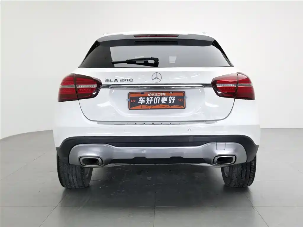 Mercedes-Benz GLA 2017 GLA 200 Dynamic фото 4