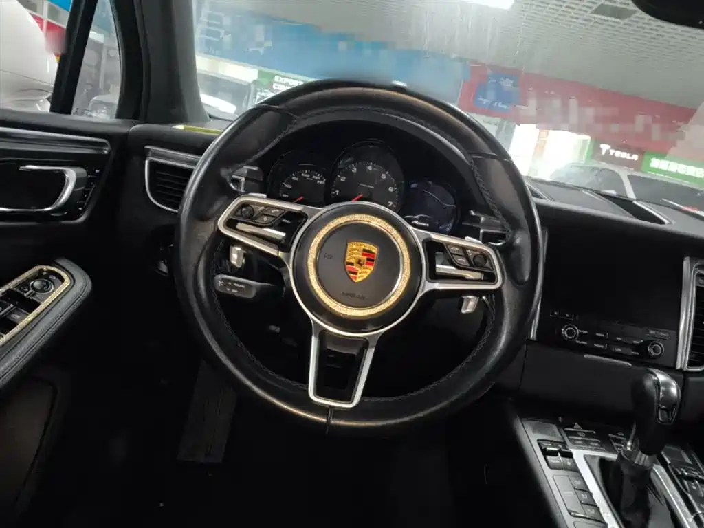 Porsche Macan 2017 Macan 2.0T фото 11