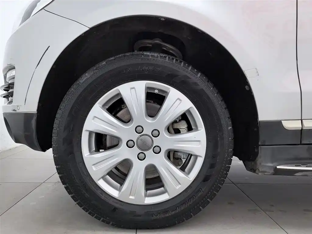 Haval H8 2015 2.0T 2WD Standard фото 17