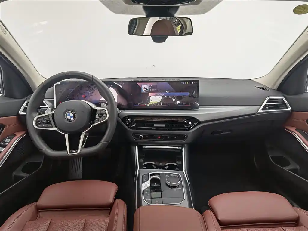 BMW 3 Series 2025 325i M Sport Package фото 5
