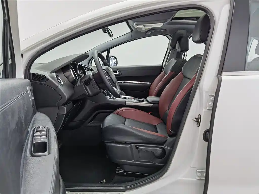 Peugeot 3008 2016 1.6THP Automatic Classic Edition фото 10