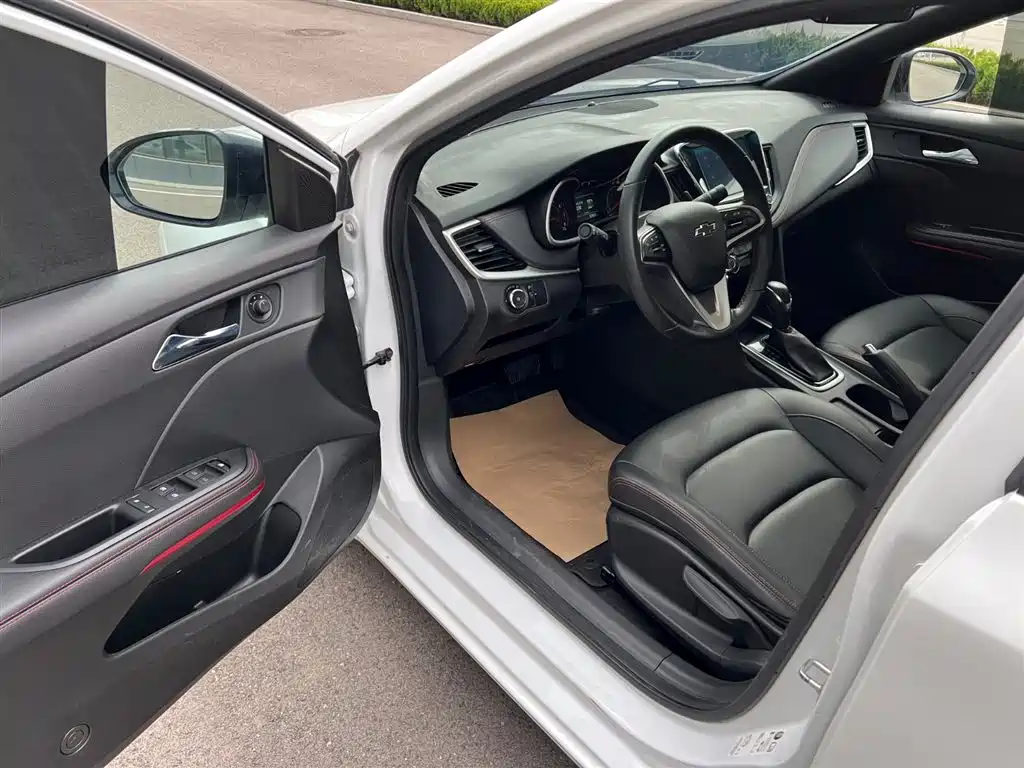 Chevrolet Monza 2020 Mild Hybrid RS 330T Automatic Smooth Edition фото 6