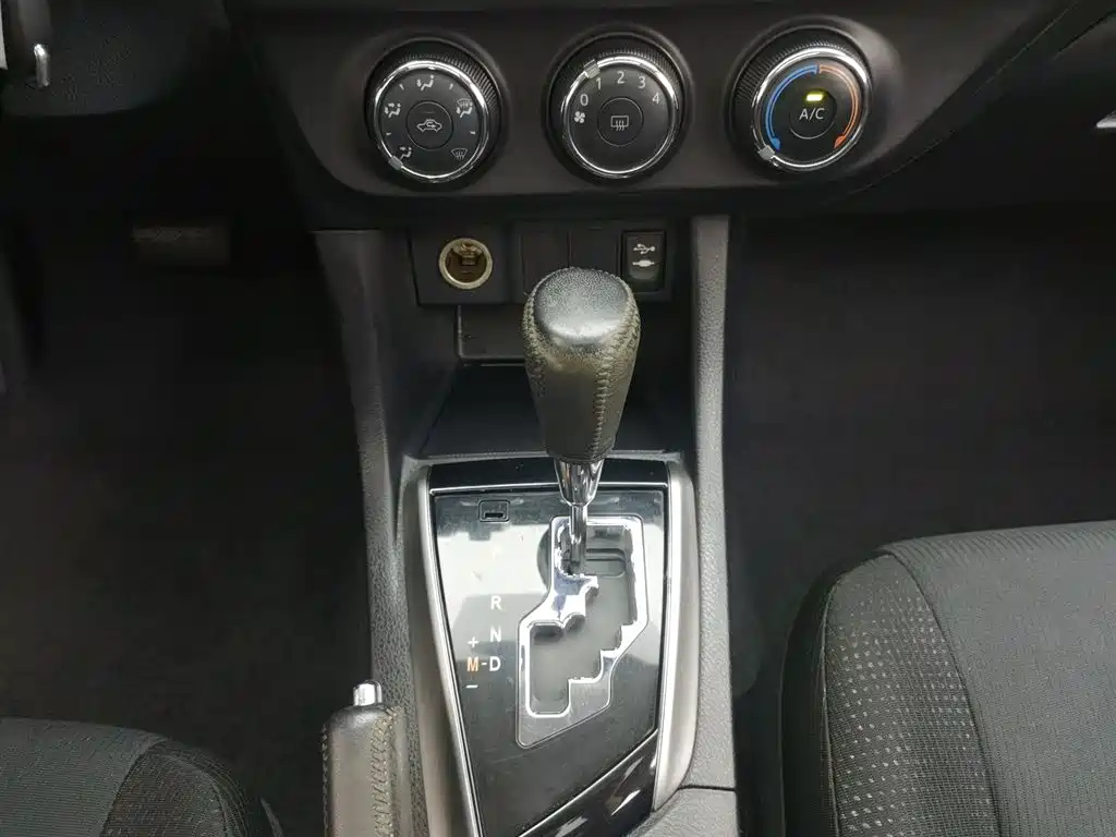 Toyota Levin 2014 1.8GS CVT Elite Edition фото 13
